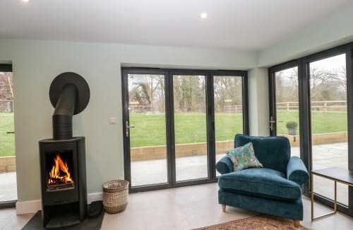 Sherborne Maison | The Gully