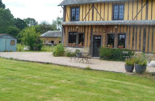 Saint-Philbert-des-Champs Maison | La Maison de Léopold.