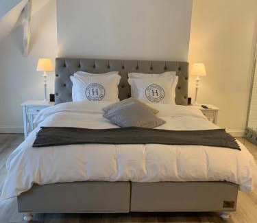Stationsbuurt Noord Lit Et Petit-Déjeuner | The Hamptons Boutique Hotel