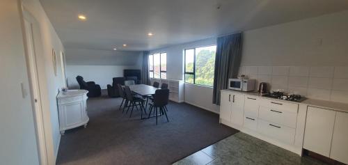 Epsom Hôtel | The Haven Newmarket Suites