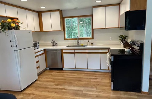 Brush Prairie Maison | The Haven - Private Retreat near Battle Ground