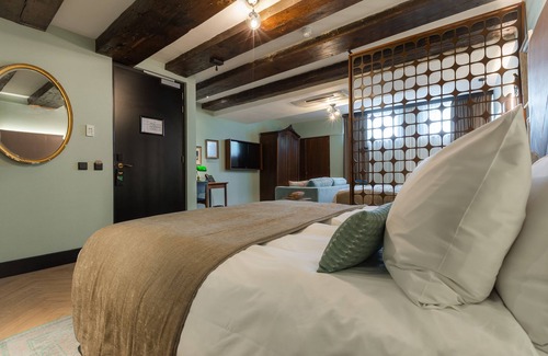 Nieuwmarkt en Lastage Hôtel | The Hendrick's Hotel