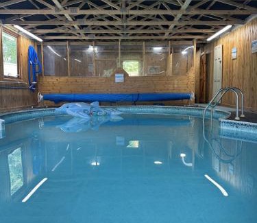 Lechlade Maison | The Henloft Cotswolds Farm Stay With Pool