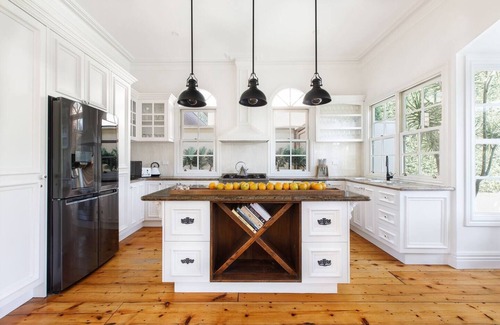 Preston Maison | The Hestia Exquisite Retreat with Pool and Sauna