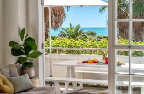 Onetangi Maison | The Hibiscus - Coast & Country