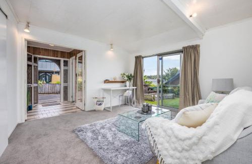 Rothesay Bay Maison | The Hidden Clifftop Gem - Ocean view & Beach life