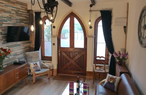 Barrow Gurney Maison | The Hideaway - a charming, unique retreat in Long Ashton, Bristol