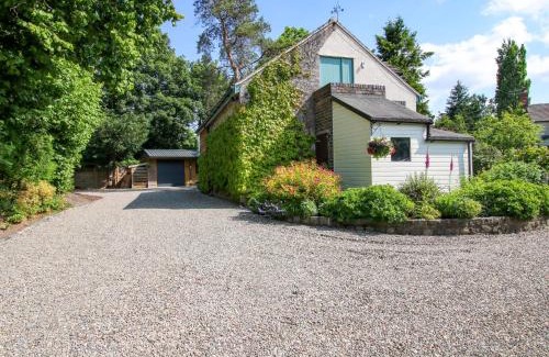 Pontesbury Maison | The Hideaway