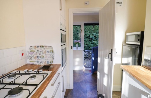 Eckington Cottage | The Hideaway, ECKINGTON