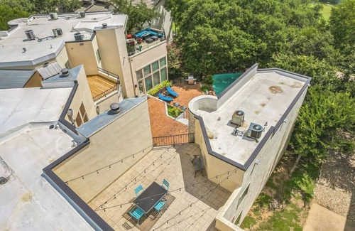 The Hills Appartement | The Hills: Quiet Spacious Gated Community w/Pool!