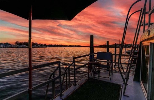 Point Pleasant Location De Bateaux | The Hilton of Houseboats