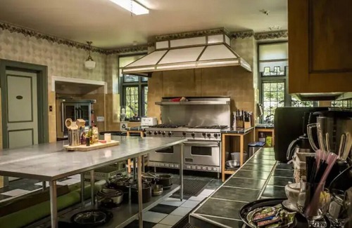Lebanon Maison | The Historic Brasenhill Mansion