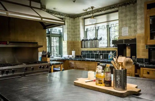 Lebanon Maison | The Historic Brasenhill Mansion