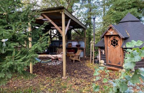 Ilton Cabine | The Hobbit House and Secret Garden