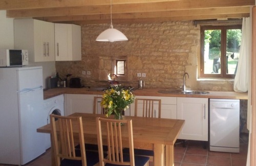 La Chevrerie Cottage | The Hobogîte: 4-Star Gite en Pierre, Exclusivité Piscine Chauffée, 4000m2 Jardin