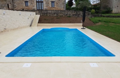 La Chevrerie Cottage | The Hobogîte: 4-Star Gite en Pierre, Exclusivité Piscine Chauffée, 4000m2 Jardin
