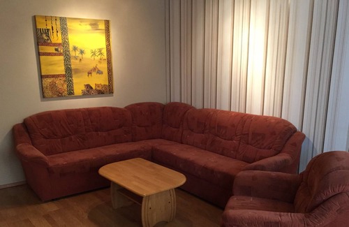 Neustadt-Lachen-Speyerdorf Maison | La maison de vacances avec une cour calme et confortable directement sur la piste cyclable aux herbes et aux betteraves