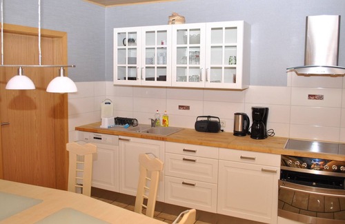 Neustadt-Lachen-Speyerdorf Maison | La maison de vacances avec une cour calme et confortable directement sur la piste cyclable aux herbes et aux betteraves