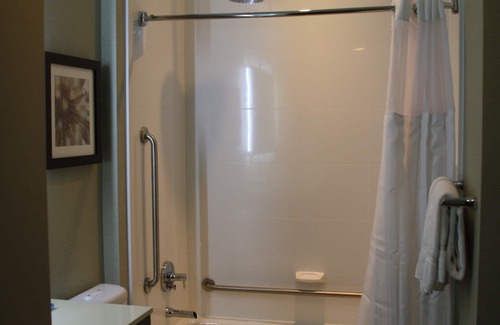 Downtown Halifax Hôtel | The Hollis Halifax a DoubleTree Suites by Hilton Hotel
