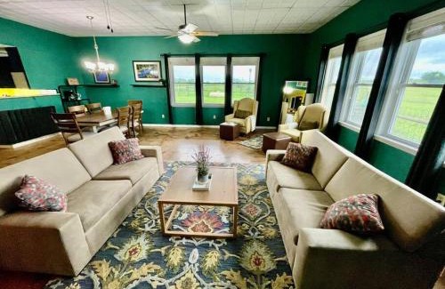 Maxwell Maison | The Home Fed Homestead