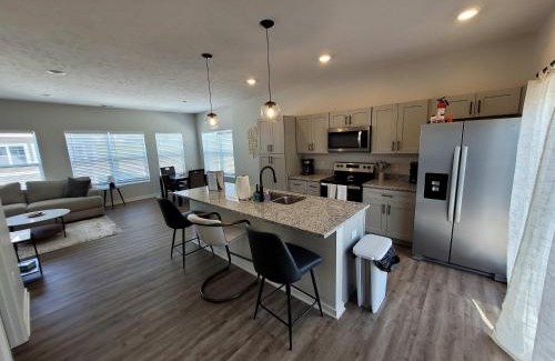 Elkhorn Maison | The HoneyBee at Coventry Rows