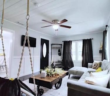 Thomasville Maison | The Honeycomb Haven l 1 Mile to Downtown Thomasville