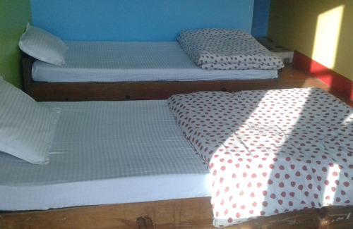 Dharan Hôtel | L'Hôtel Ambassador (Lodge, Restaurant & Bar)