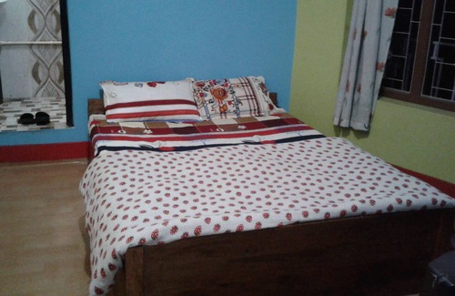 Dharan Hôtel | L'Hôtel Ambassador (Lodge, Restaurant & Bar)