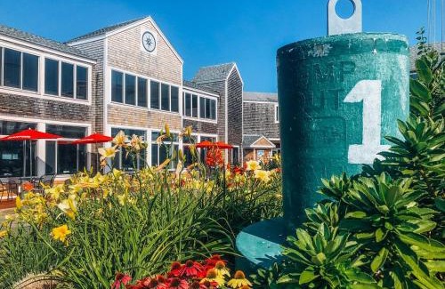 Gloucester Hôtel | The Hotel at Cape Ann Marina