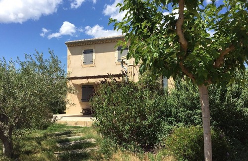 Saint-Hilaire-d'Ozilhan Maison | LA MAISON PRES DU PONT DU GARD