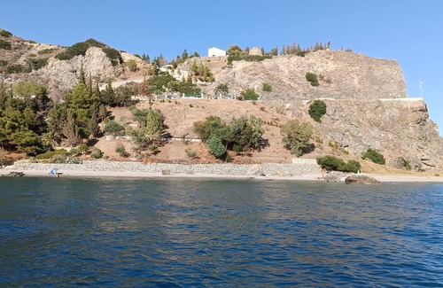 Bova Marina Appartement | The house is located 100m from the sea complete with WiFi TV and air conditioning