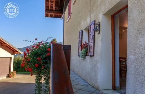 Pallud Maison | LA MAISON DES FLEURS