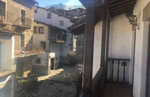 Candelario Maison | THE HOUSE OF THE FOUNTAIN