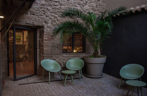 Balaguer Appartement | The House of the Miracle. Floor 2; 4 bedrooms.