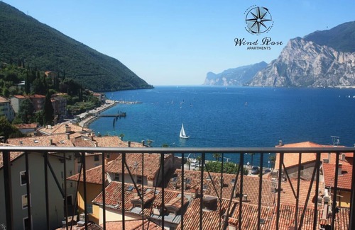 Torbole sul Garda Appartement | La maison des vents dans le centre de Torbole