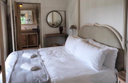Lanseria Appartement | The House On The Hill
