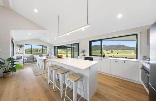 Broke Maison | The House @ The Charles at Broke Hunter Valley Luxury