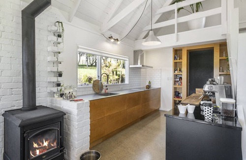 Te Horo Beach Maison | The House - The Lodge Te Horo