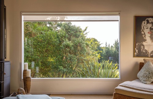 Te Horo Beach Maison | The House - The Lodge Te Horo