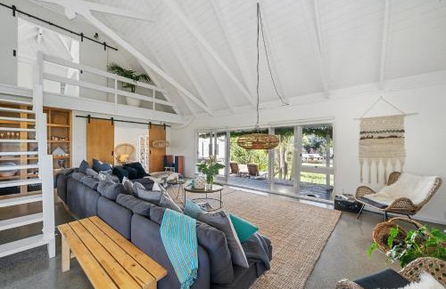 Te Horo Maison | The House - The Lodge Te Horo