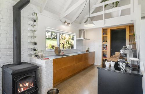Te Horo Maison | The House - The Lodge Te Horo