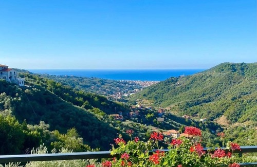 Leivi Appartement | The House with the Porch- between Portofino and the 5 Terre