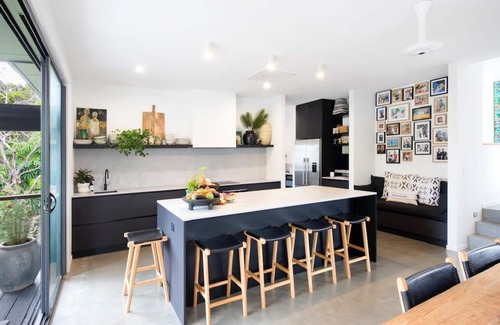 Peregian Beach Maison | The Hub House - New modern house close to beach & shops