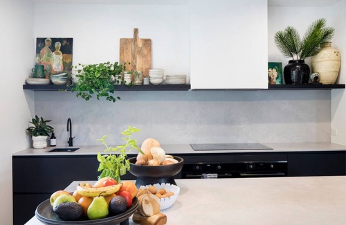 Peregian Beach Maison | The Hub House - New modern house close to beach & shops