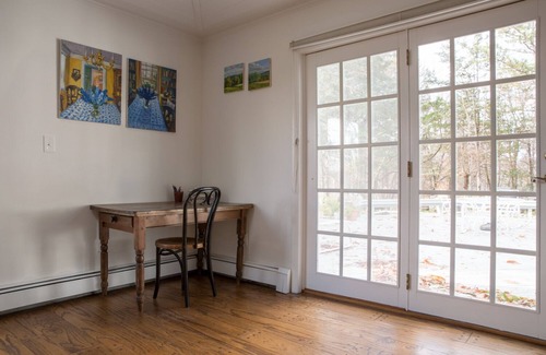 Mellenville Maison | The Hudson Escape – Pool, Hot Tub, & 13 private acres of fun!