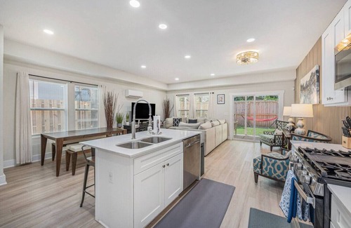 North Charleston Maison | The Hugo Hideout~Spacious 3br/2.5ba N. Chs home