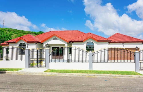 Dickenson Bay Villa | The Humming Bird Villa - 3 Bed, 3.5 Bath