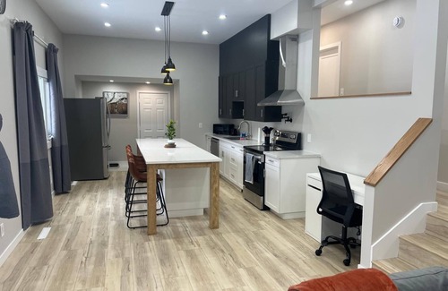 South Bruce Peninsula Maison | The Huron House -Relaxing getaway just steps away from Lake Huron!