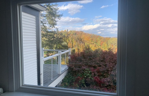 Milton Maison | The Huron- large family friendly home with unforgettable views