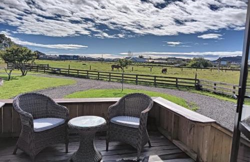Whitianga Maison | The Hut 56